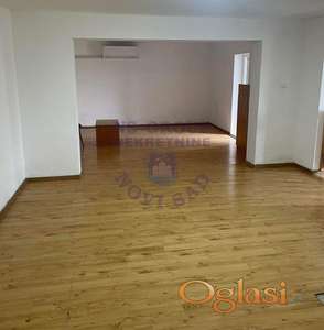 Odlična kuća u blizini centra Kisača!